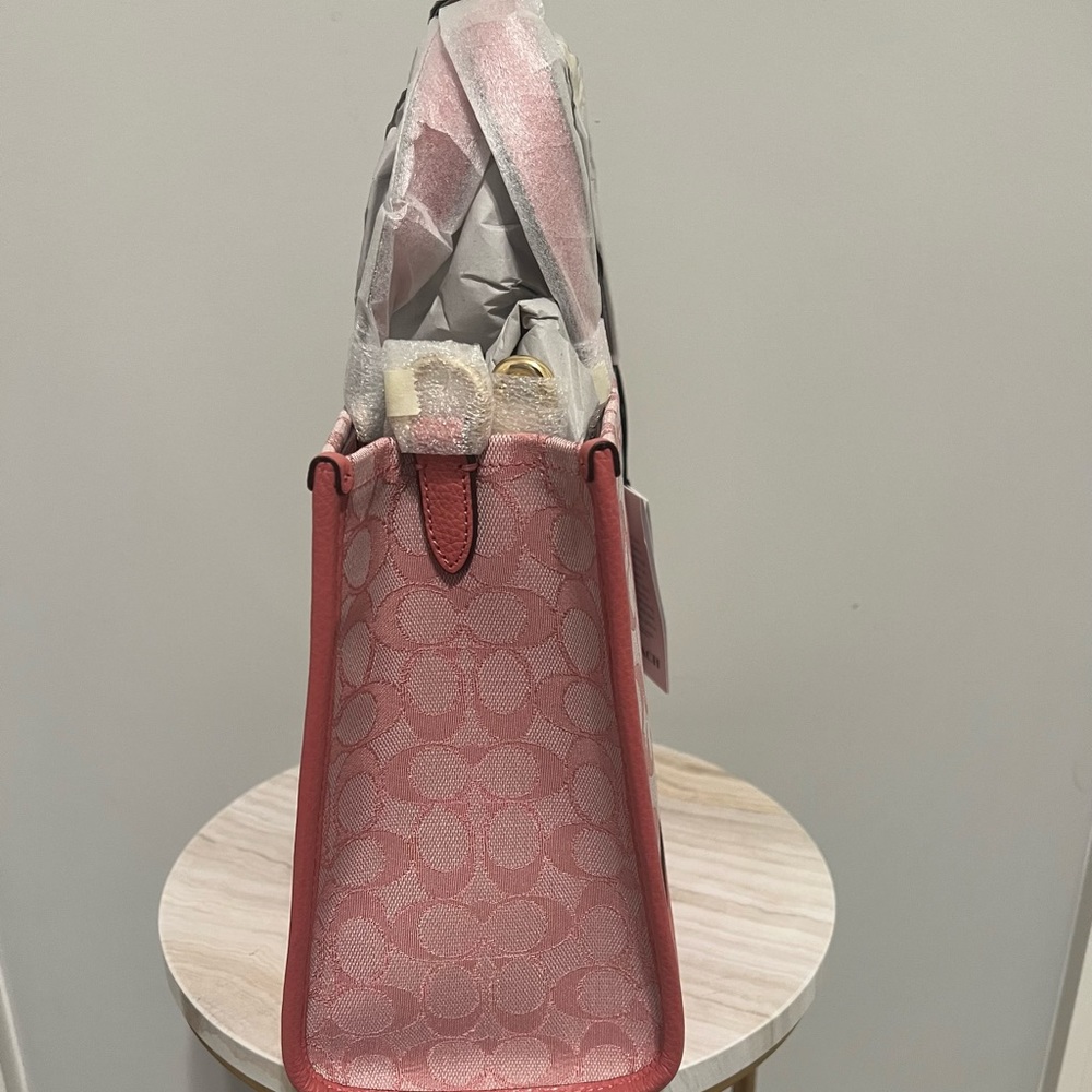 NWT Coach Dempsey Carryall In Signature Jacquard With Stripe And Coach Patch - Picture 6 of 11